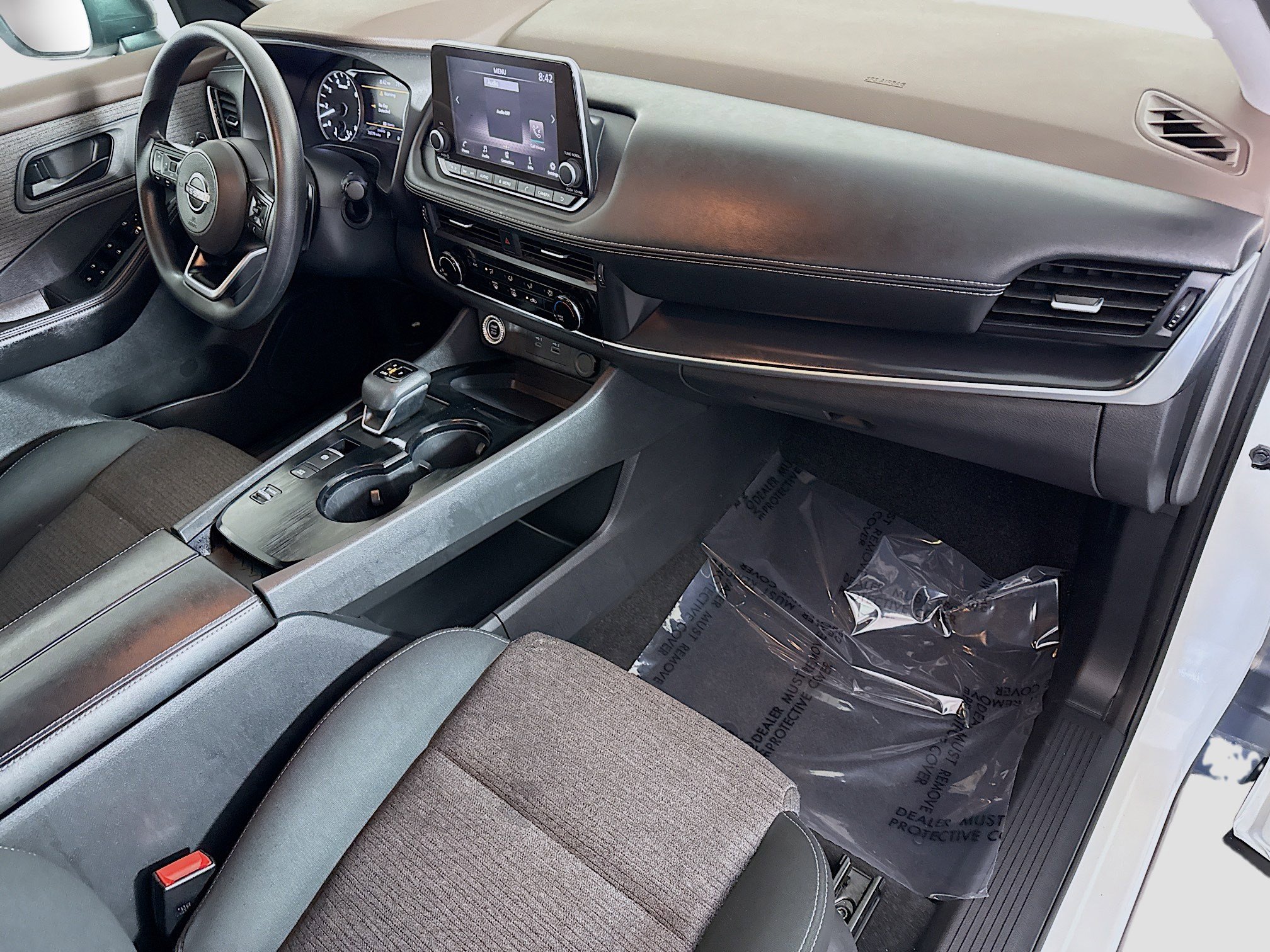 Used 2022 Nissan Rogue S image 30