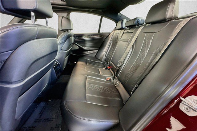Used 2023 BMW 540i w/ Premium Package RWD image 23