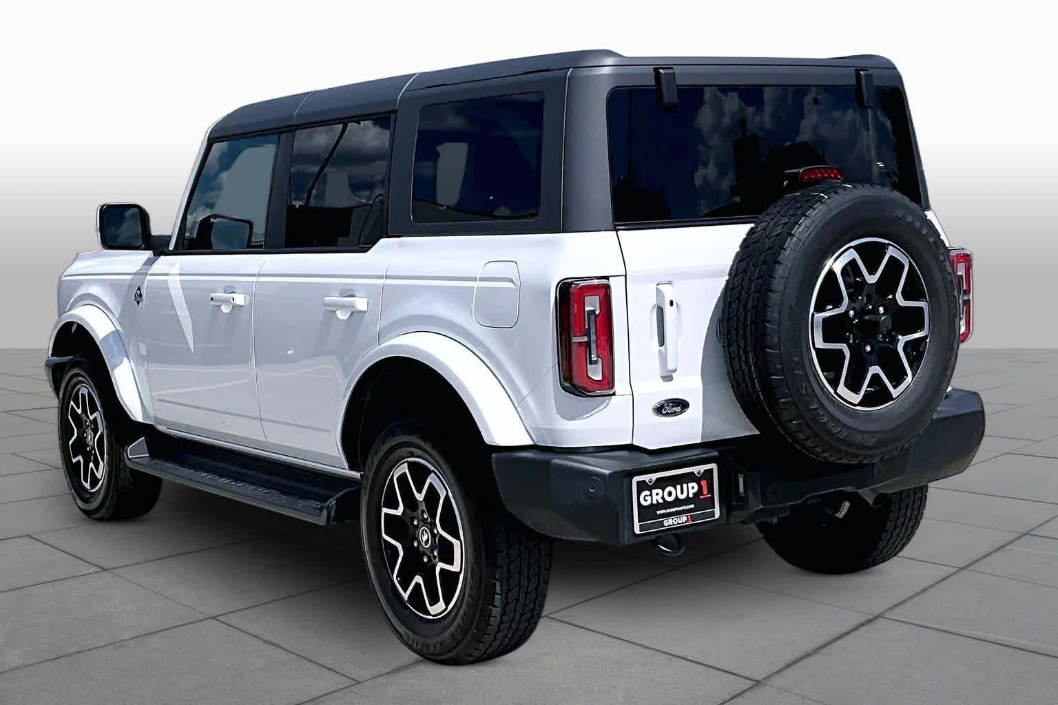 Used 2025 Ford Bronco Outer Banks AWD/4WD image 10