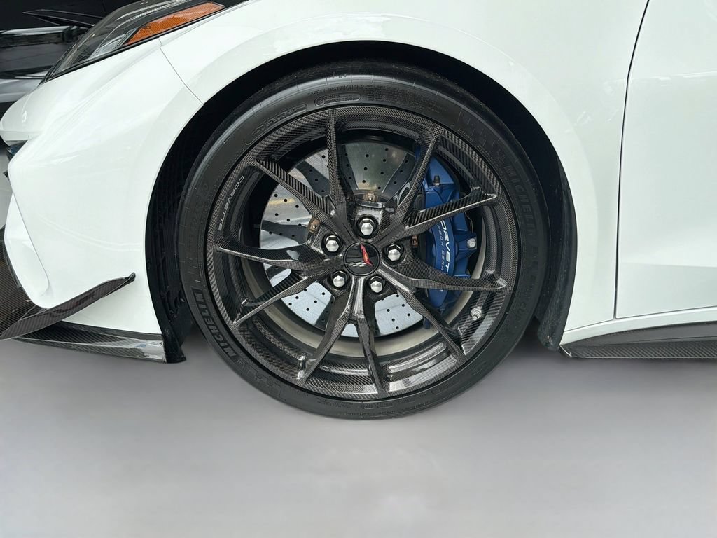 Used 2025 Chevrolet Corvette ZR1 w/ ZR1 Carbon Fiber Aero Package RWD image 29