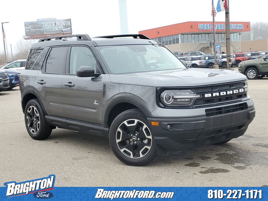 Used 2024 Ford Bronco Sport Outer Banks w/ Tech Package image 1
