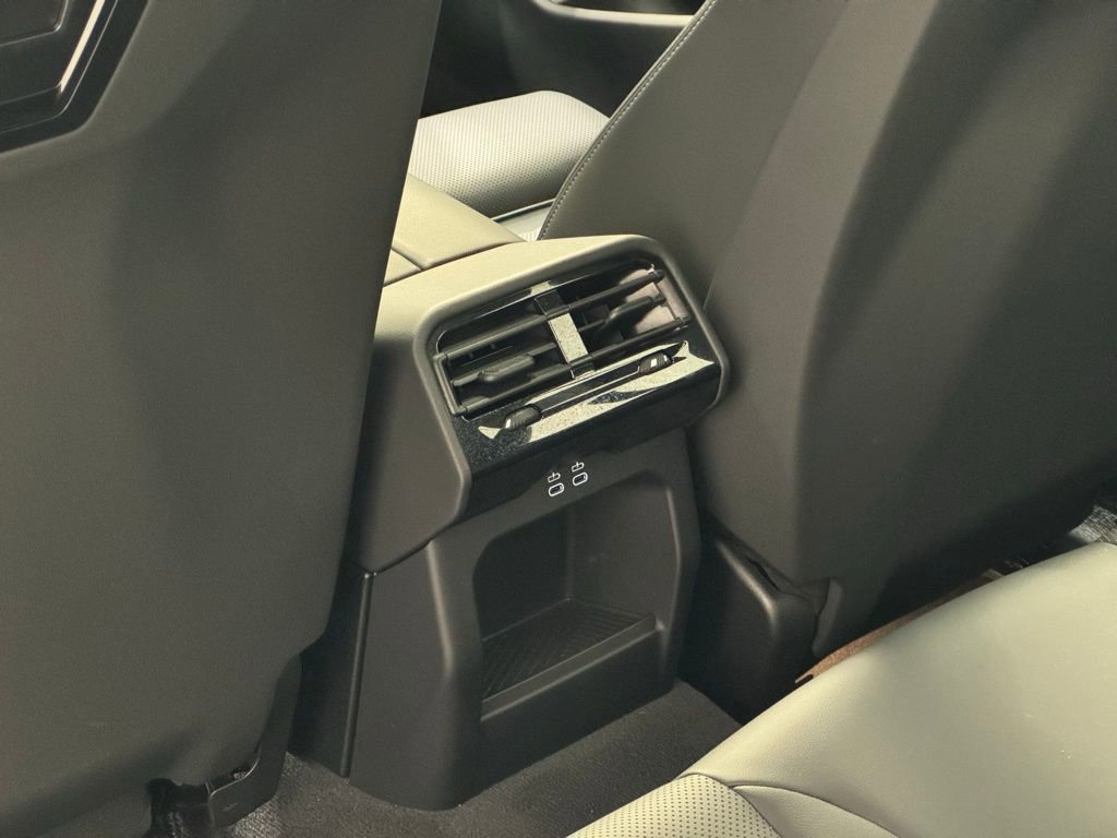 Certified 2025 BMW 530i xDrive w/ Premium Package image 22