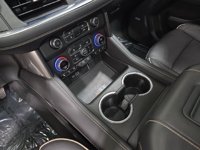 Used 2023 Chevrolet Tahoe Premier w/ Advanced Technology Package AWD/4WD image 25