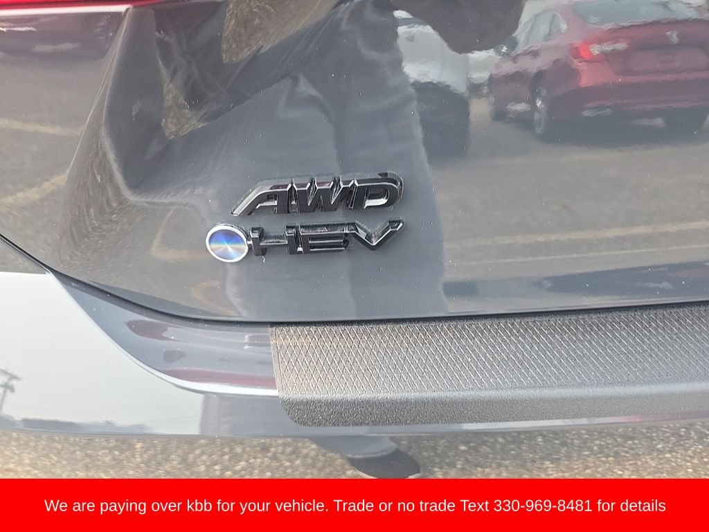 Used 2025 Toyota Camry SE AWD/4WD image 30