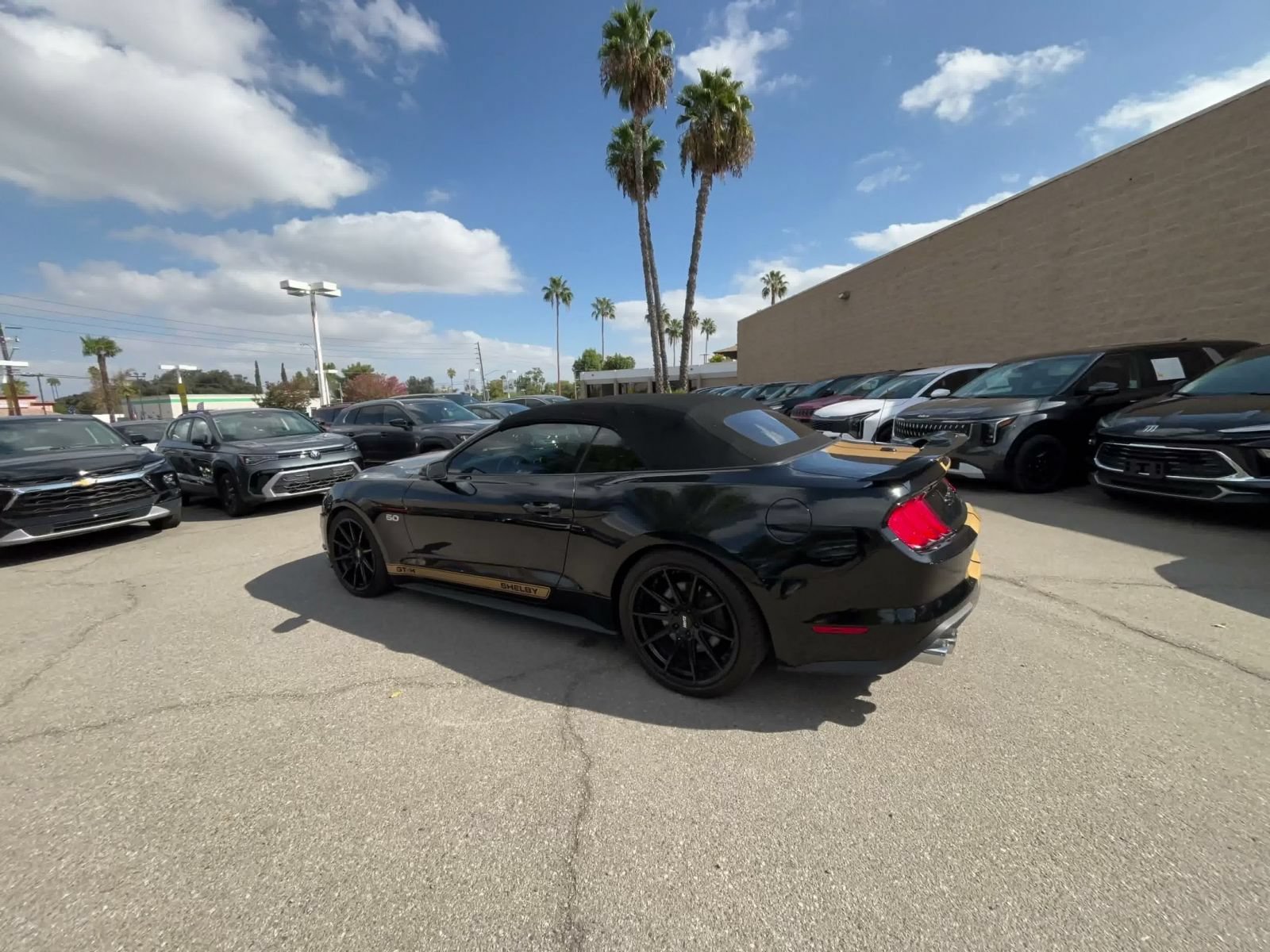 Used 2022 Ford Mustang GT Premium w/ GT Performance Package RWD image 9