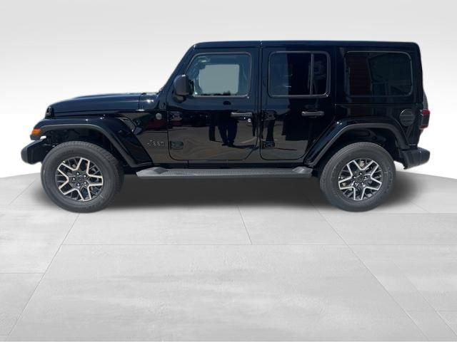 Used 2025 Jeep Wrangler Sahara image 4