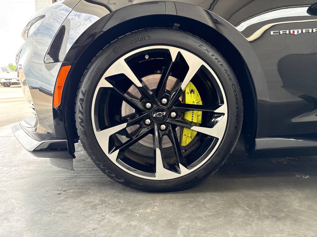 Used 2023 Chevrolet Camaro SS RWD image 32