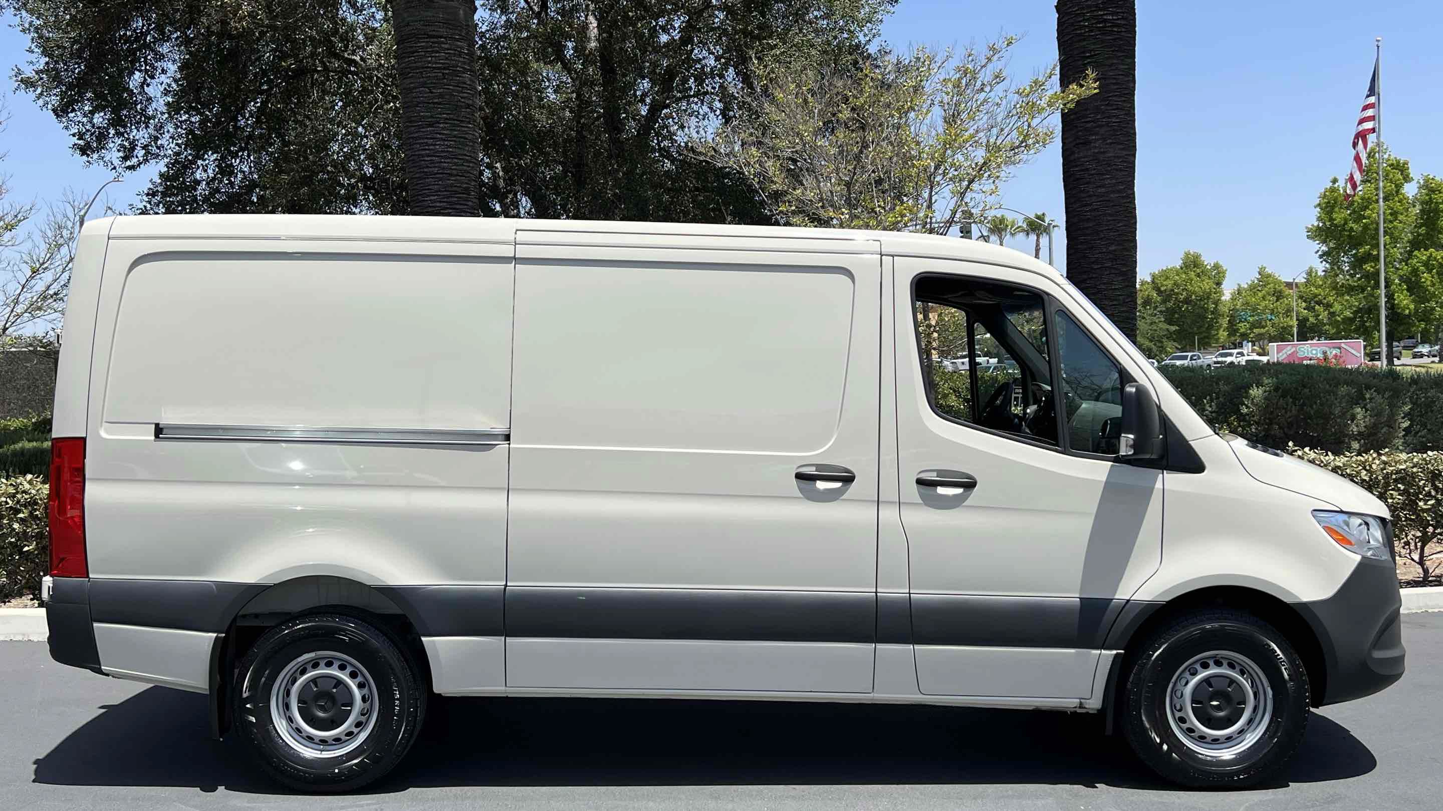 Used 2026 Mercedes-Benz Sprinter 2500 image 15