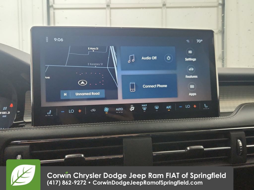 Used 2023 Lincoln Corsair AWD w/ Towing Package image 23