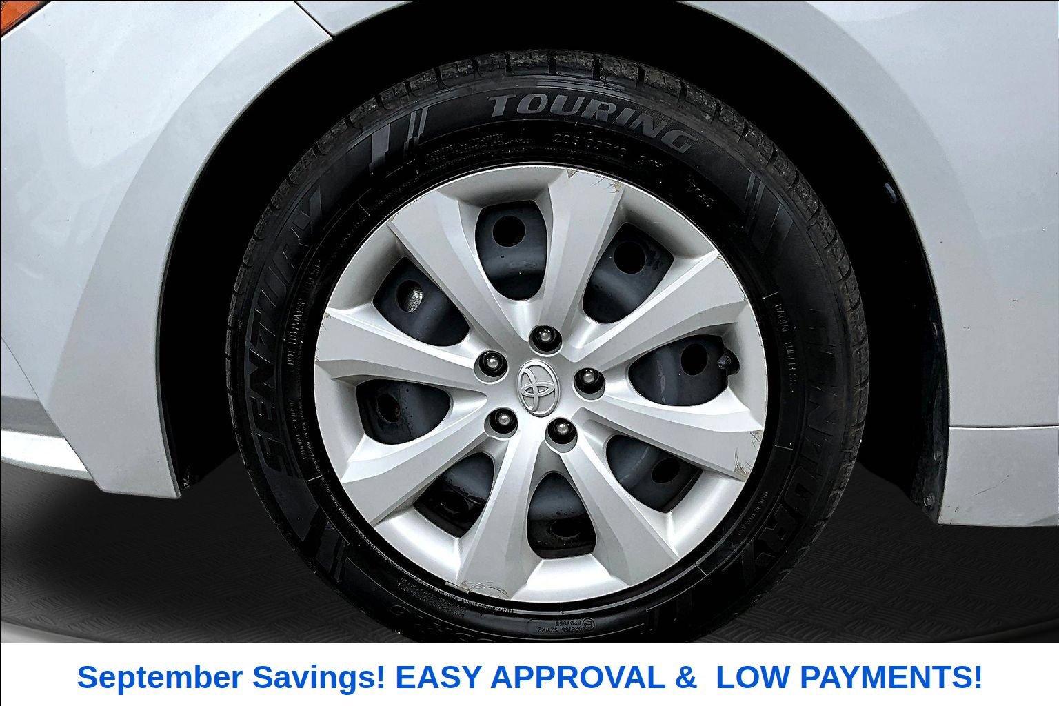 Used 2023 Toyota Corolla LE FWD image 29