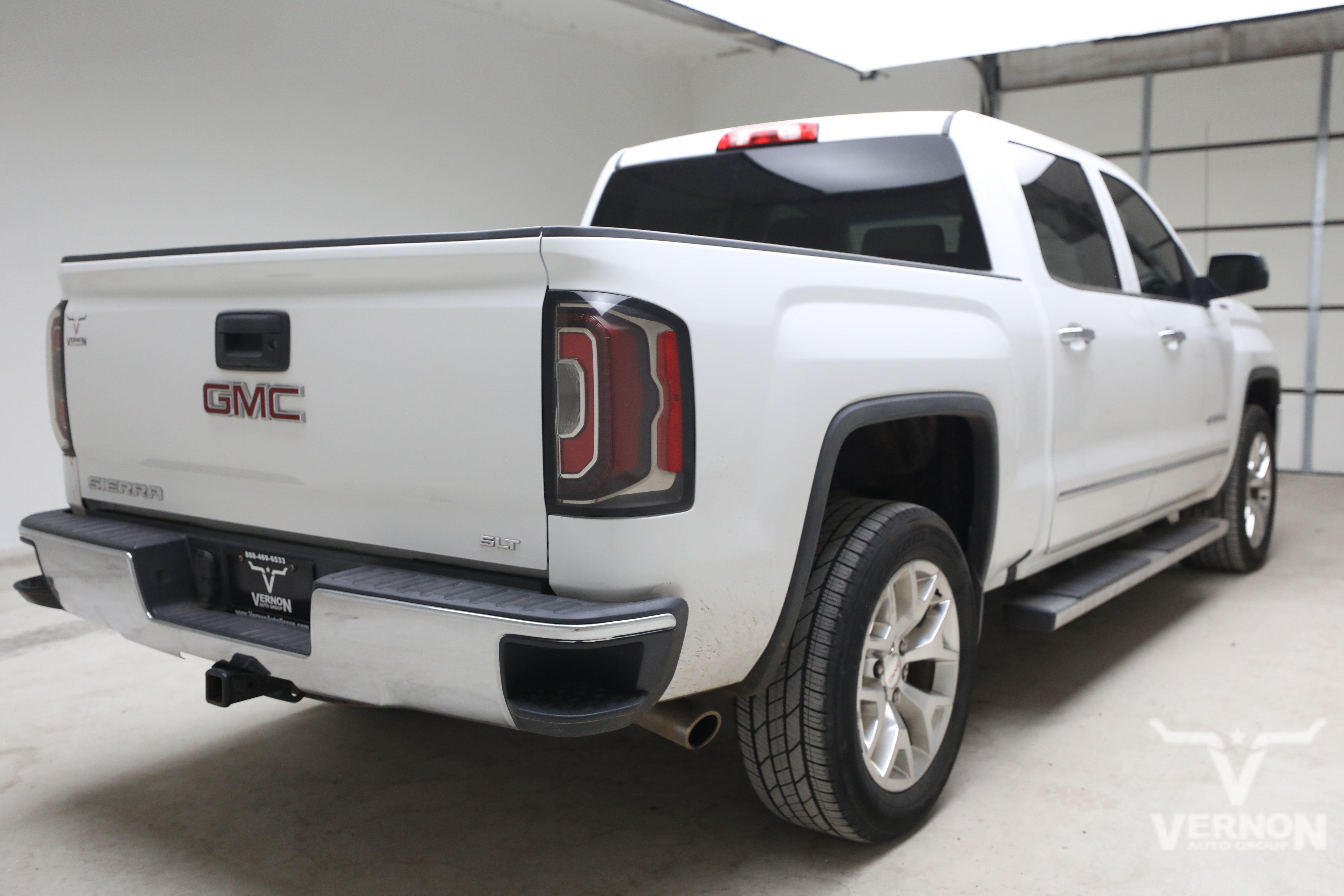 Used 2017 GMC Sierra 1500 SLT w/ SLT Premium Package AWD/4WD image 6