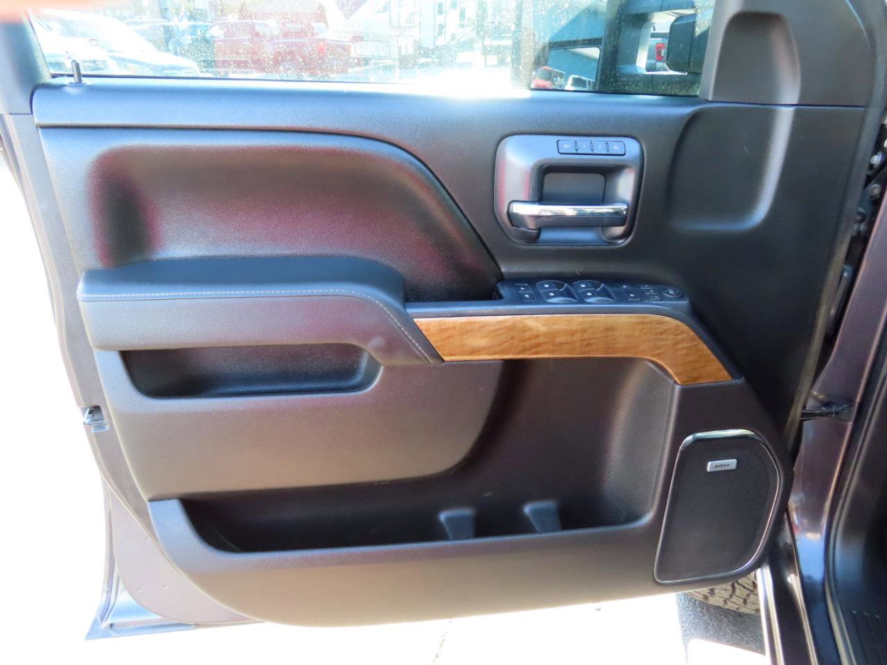 Used 2016 Chevrolet Silverado 2500 LTZ w/ Duramax Plus Package image 26