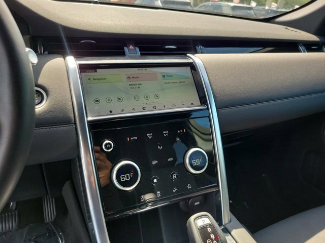 Used 2020 Land Rover Discovery Sport image 22