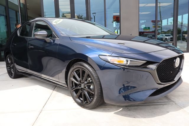 Used 2024 MAZDA MAZDA3 s FWD image 1
