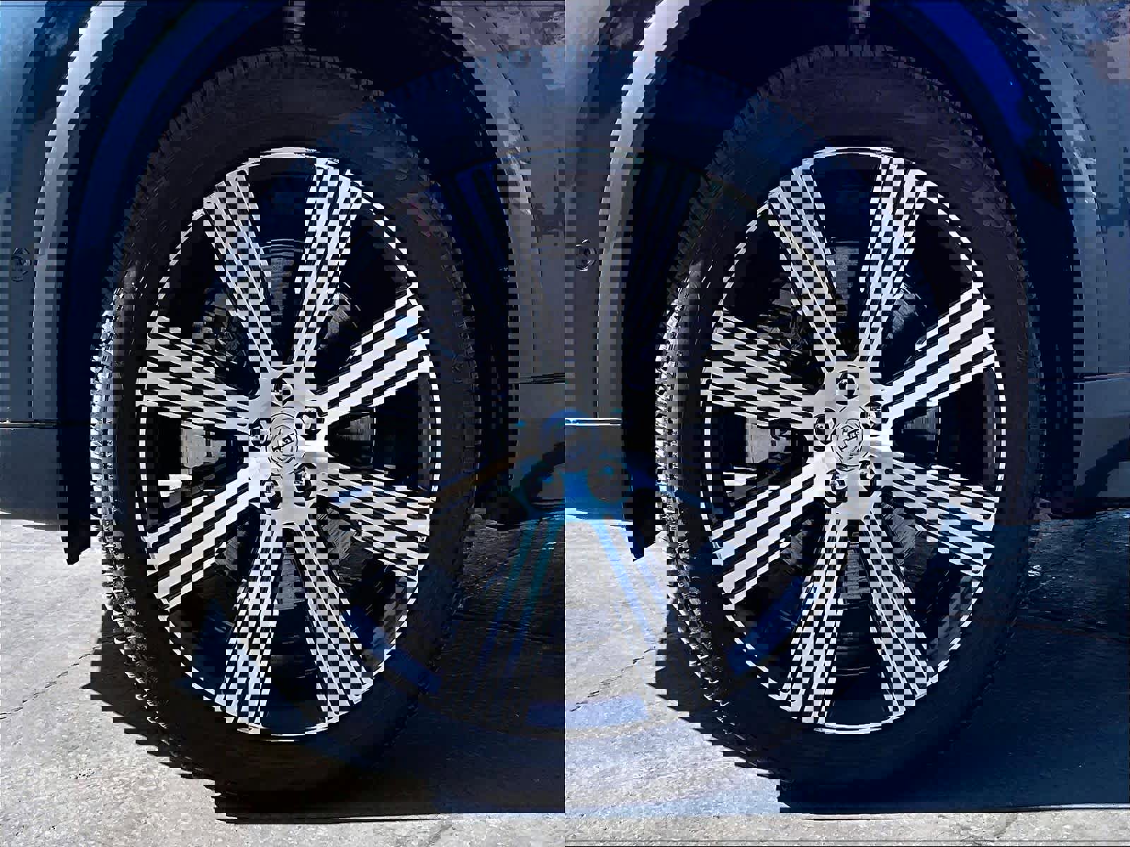 Used 2024 Volvo XC90 T8 Ultimate w/ Protection Package Premier image 12