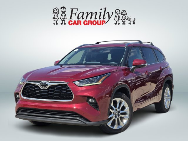 Used 2023 Toyota Highlander Limited AWD/4WD image 1