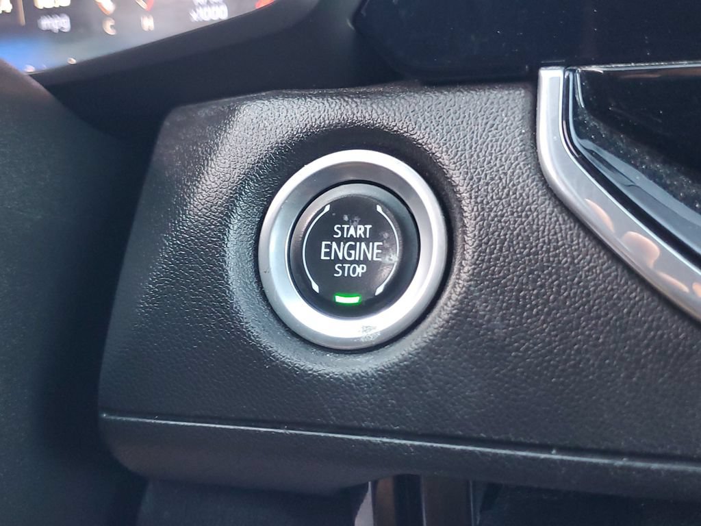 Used 2024 Chevrolet Colorado W/T w/ Technology Package RWD image 31