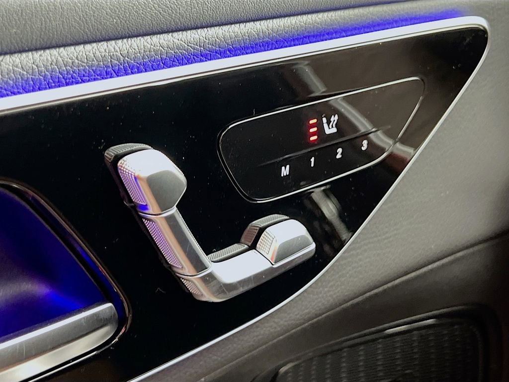 New 2025 Mercedes-Benz GLC 350e 4MATIC image 23