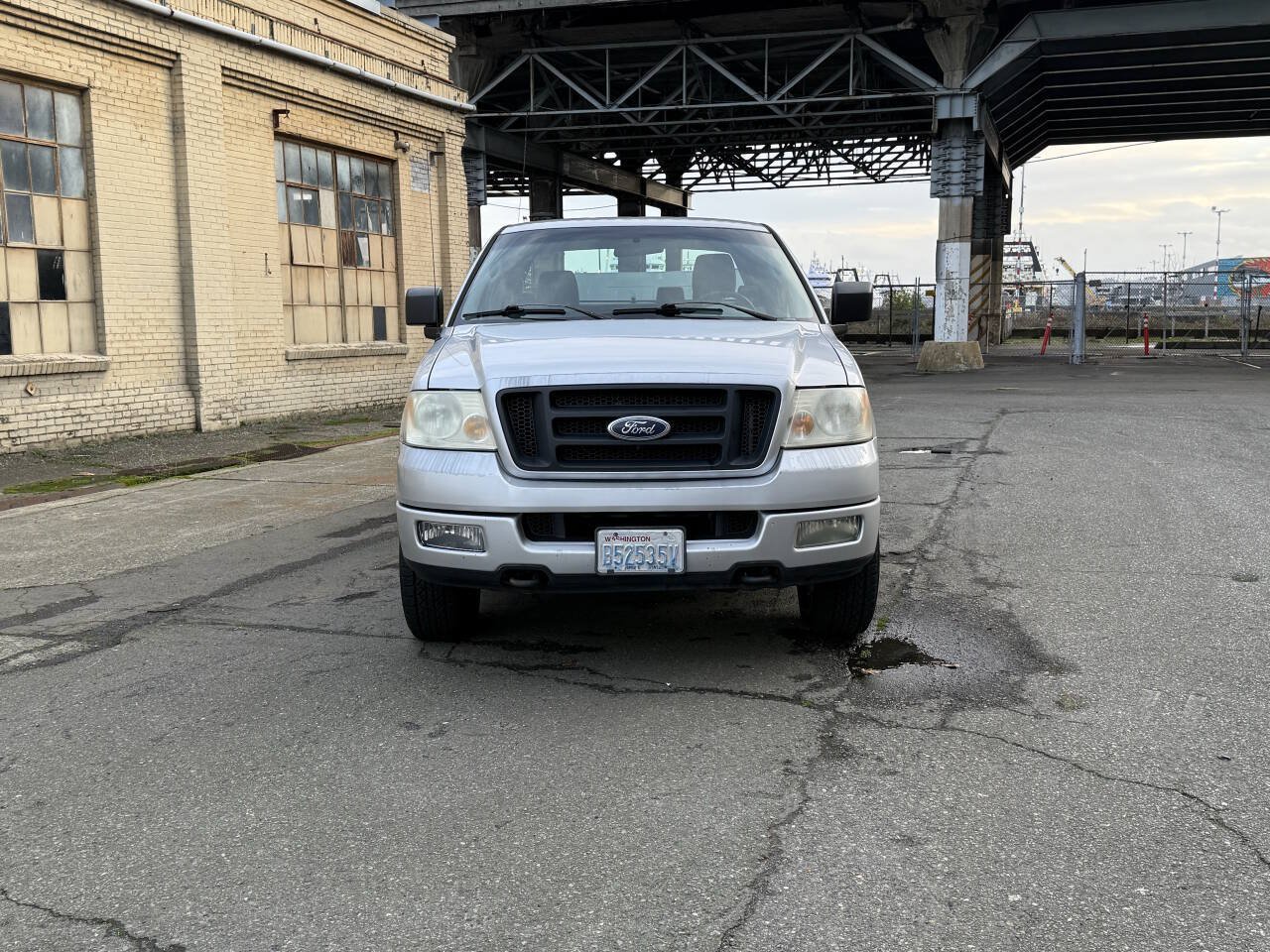 Used 2005 Ford F150 STX AWD/4WD image 16