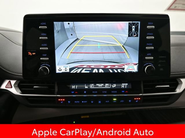 Used 2023 Toyota Sienna Limited image 15