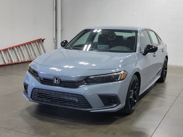 Used 2023 Honda Civic Sport image 2