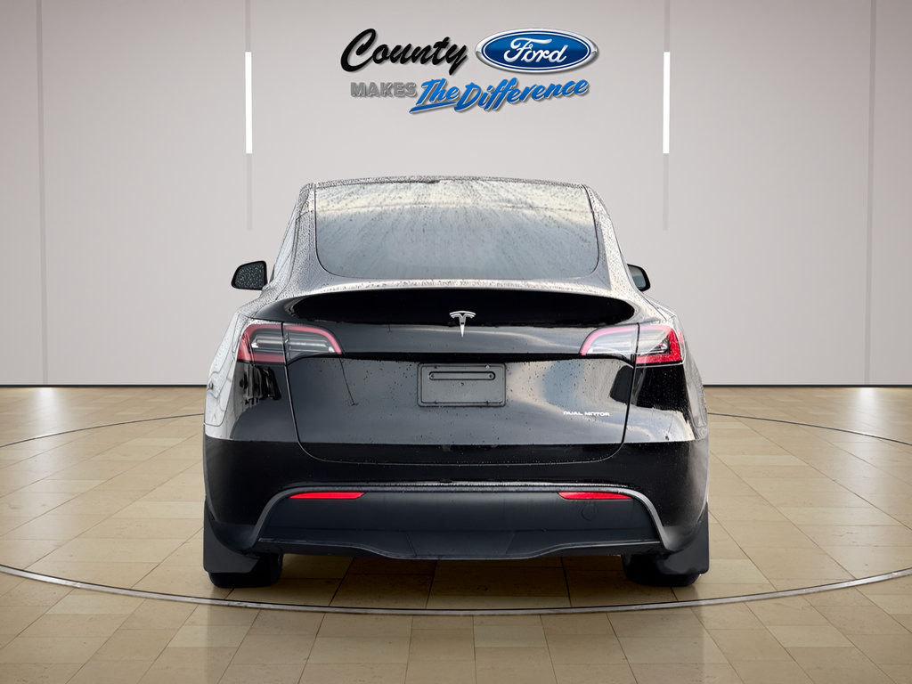 Used 2024 Tesla Model Y Long Range AWD/4WD image 10