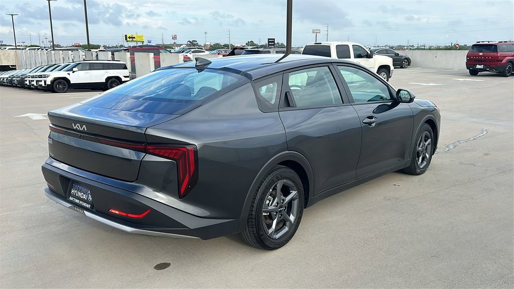 Used 2025 Kia K4 LXS FWD image 12