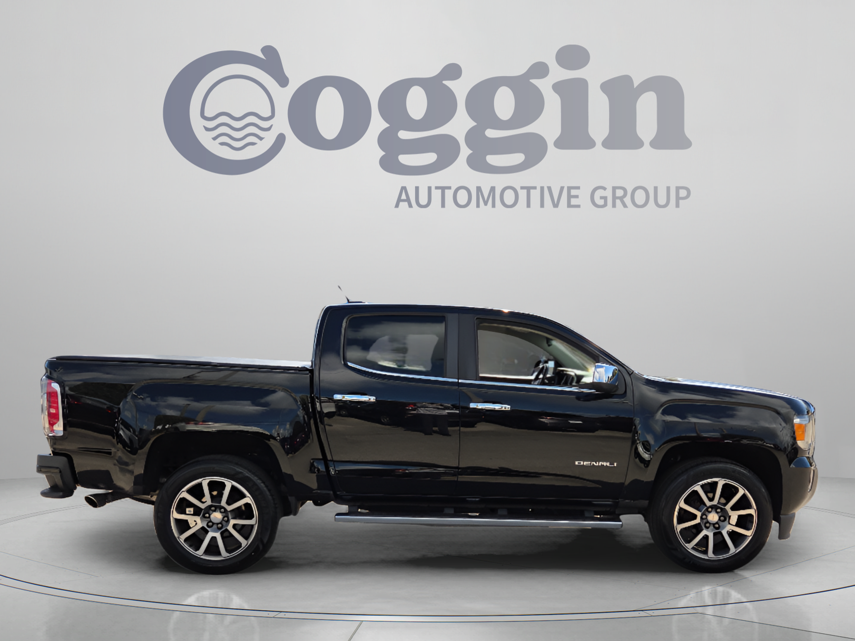 Used 2020 GMC Canyon Denali RWD image 6