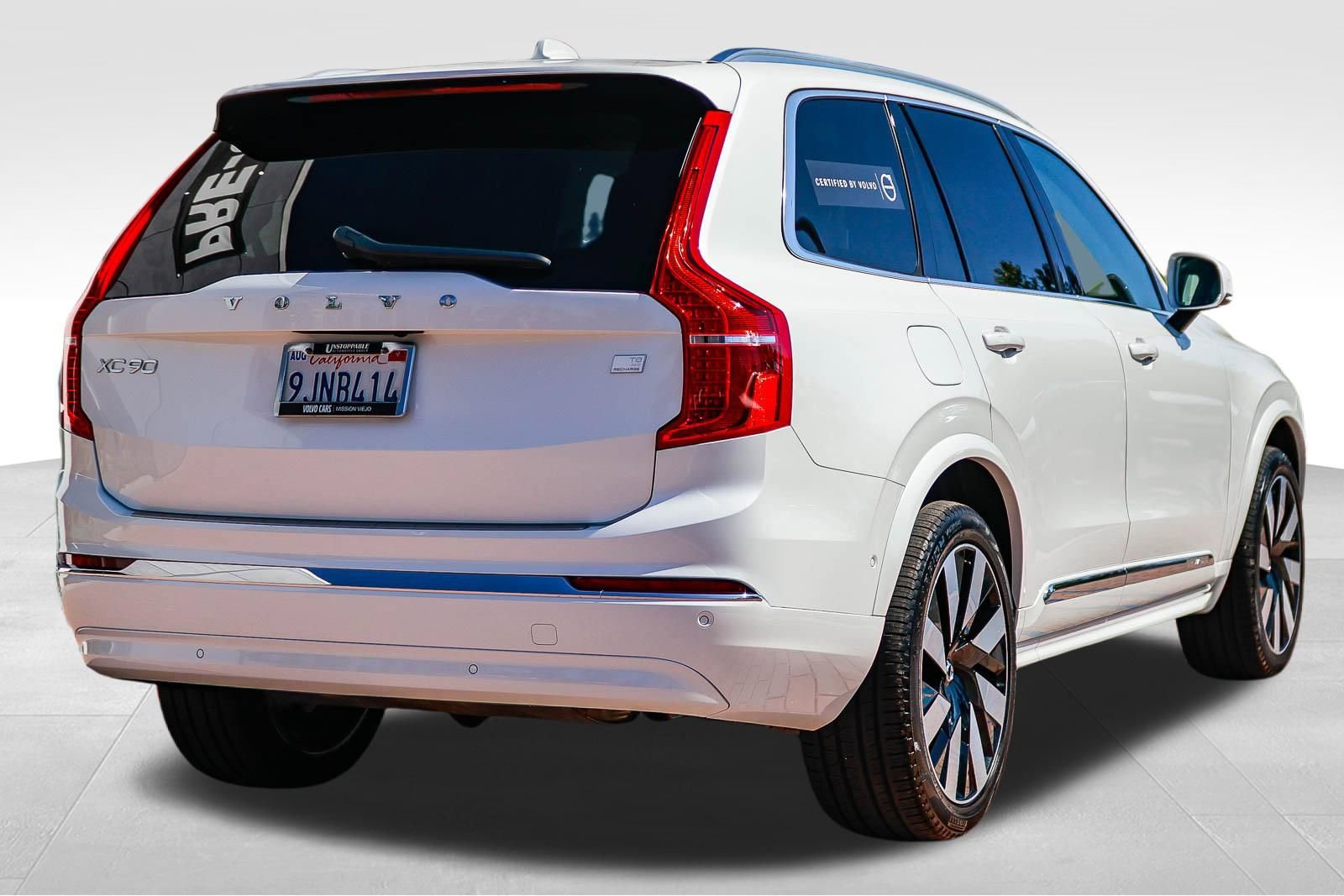 Used 2023 Volvo XC90 T8 Ultimate w/ Protection Package Premier image 8