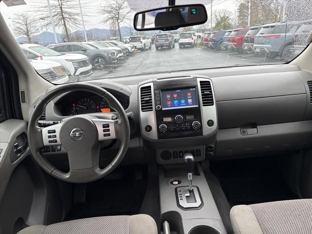 Used 2020 Nissan Frontier SV w/ Midnight Edition Floor Mats image 7