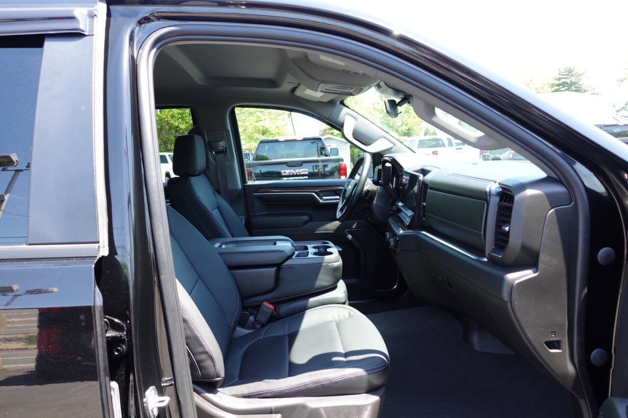 Used 2023 Chevrolet Silverado 1500 LT AWD/4WD image 34
