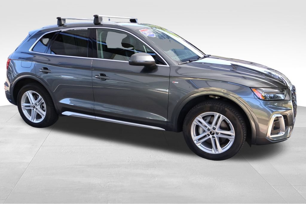 Used 2023 Audi Q5 e Premium w/ Convenience Package AWD/4WD image 19