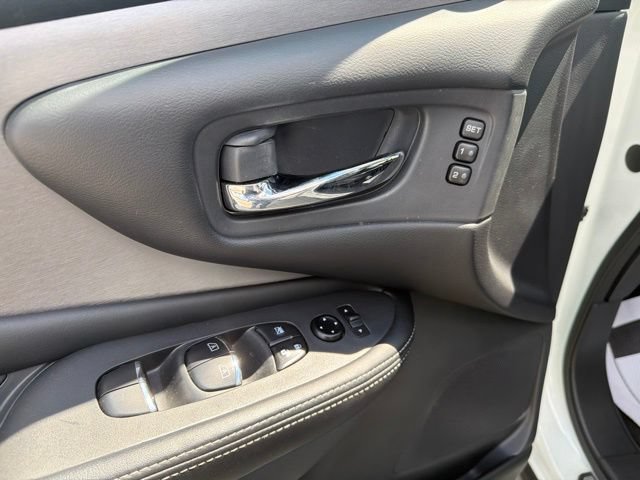 Used 2024 Nissan Murano SL AWD/4WD image 15