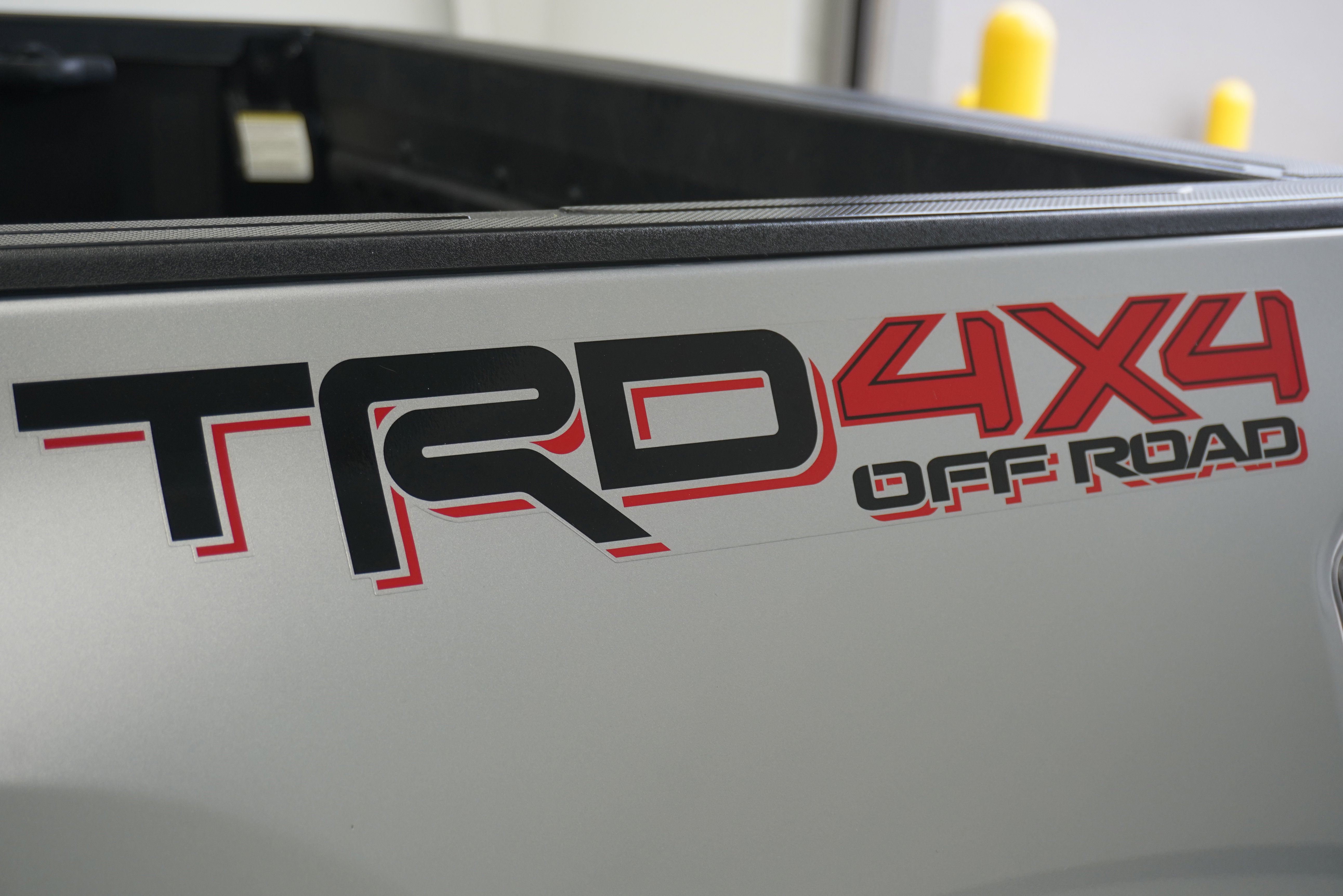 Used 2021 Toyota Tacoma TRD Off-Road image 8