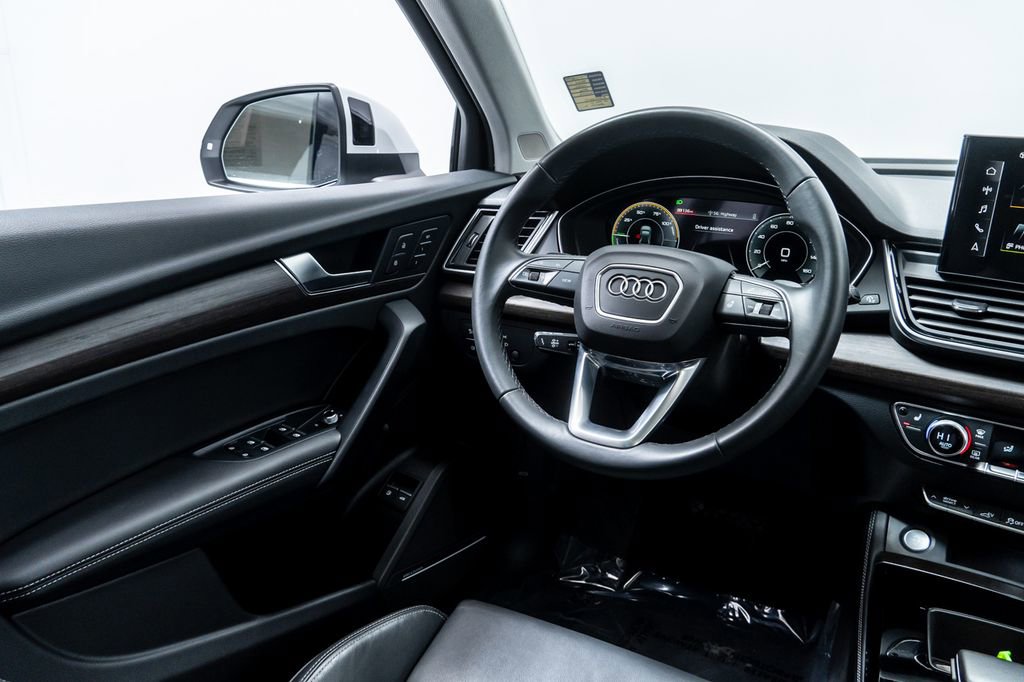 Used 2024 Audi Q5 e Premium Plus w/ Premium Plus Package image 22