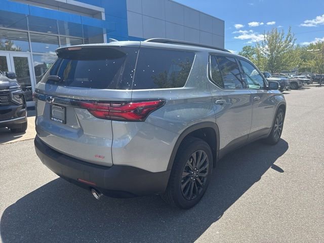 Used 2023 Chevrolet Traverse RS w/ LPO, Floor Liner Package AWD/4WD image 6