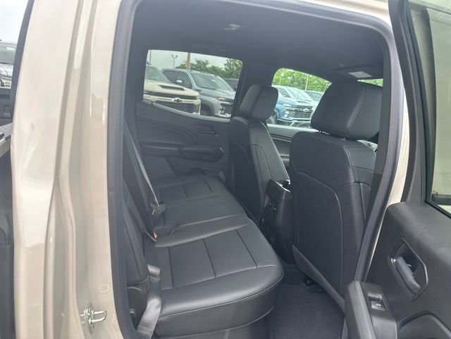New 2026 Chevrolet Colorado Trail Boss w/ Off-Road Front Bumper Package AWD/4WD image 31
