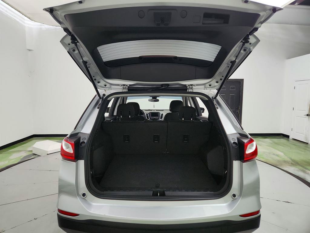 Used 2020 Chevrolet Equinox LS w/ LPO, Floor Liner Package FWD image 29