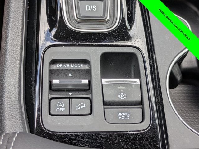 Used 2025 Honda Pilot Touring image 32