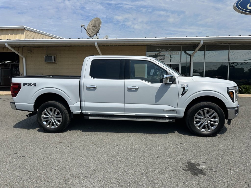 Used 2025 Ford F150 Lariat w/ Equipment Group 501A Mid image 12