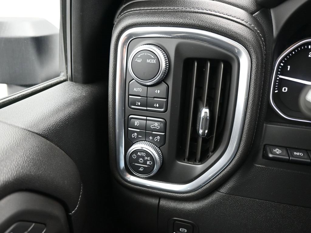 Used 2020 GMC Sierra 3500 Denali w/ Denali Ultimate Package image 12