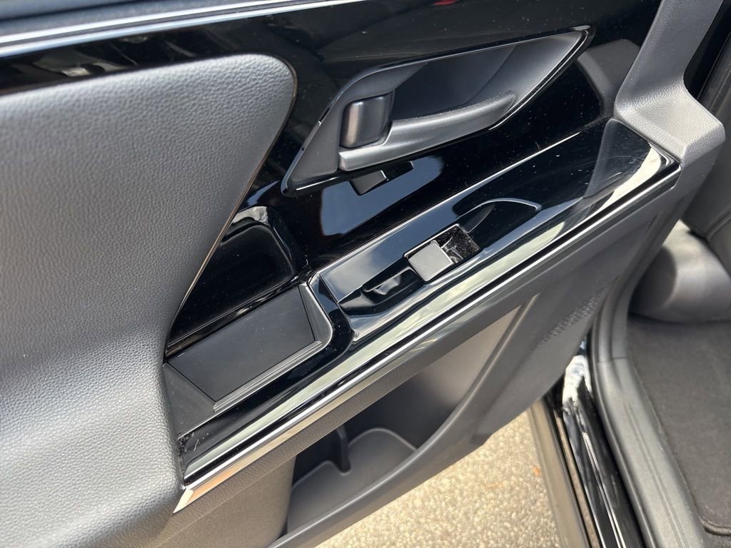 Used 2023 Subaru Solterra AWD image 7