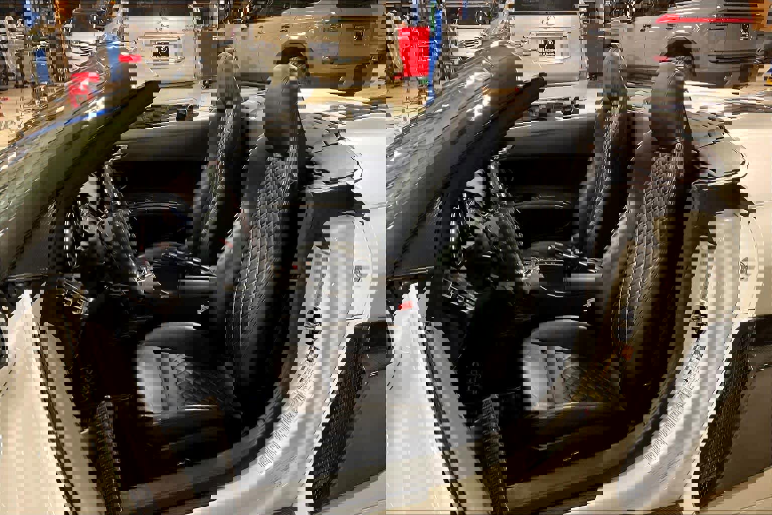 Used 2011 Audi R8 V10 image 7