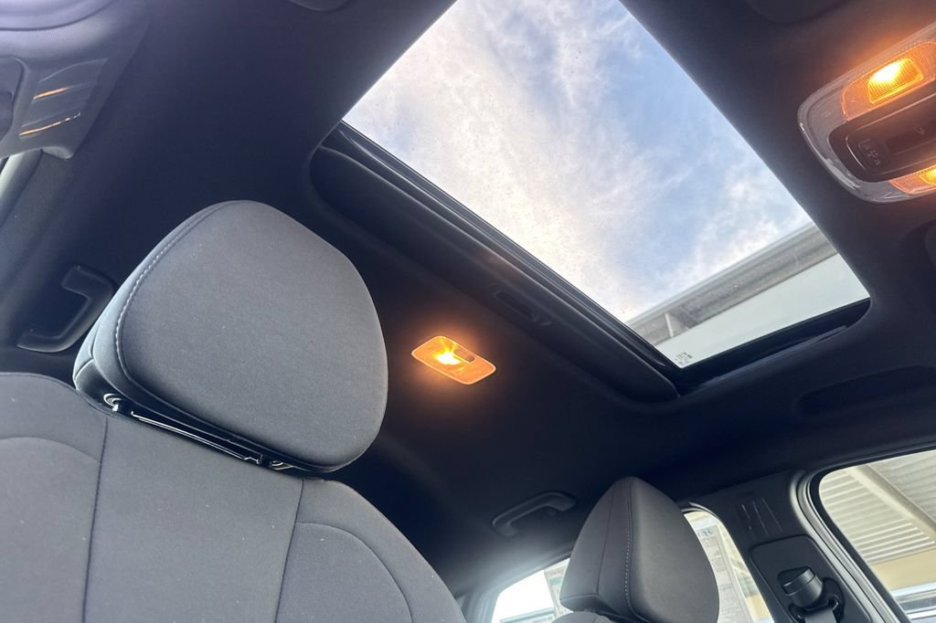 New 2026 Hyundai Elantra SEL Sport Premium FWD image 16
