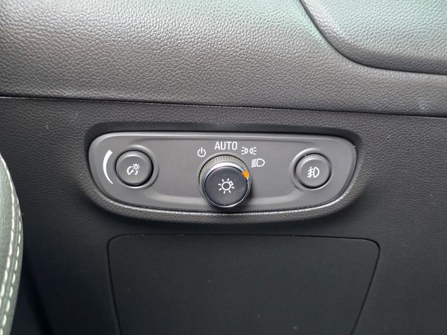 Used 2023 Buick Encore GX Preferred w/ Cold Weather Comfort Package image 39