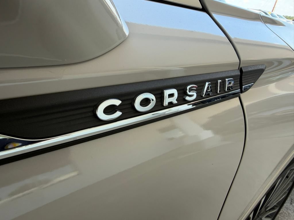 Used 2022 Lincoln Corsair AWD w/ Equipment Group 101A image 26