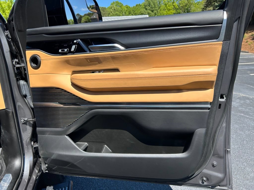 Used 2024 Jeep Grand Wagoneer Series III w/ Rear Seat Video Group 1 AWD/4WD image 72