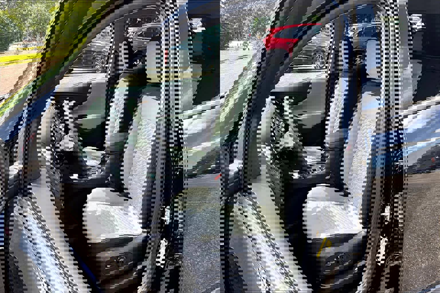 Used 2019 Chevrolet Equinox LS w/ LS Convenience Package image 8