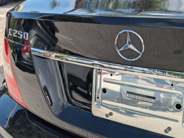 Used 2013 Mercedes-Benz C 250 Sedan image 9