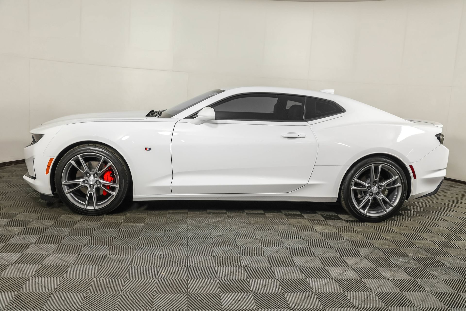 Used 2021 Chevrolet Camaro LT w/ RS Package RWD image 19